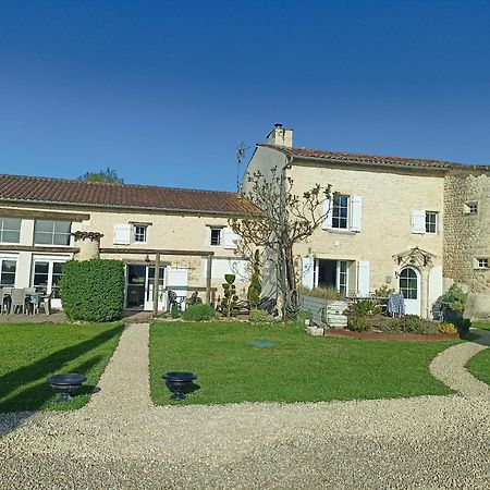Gite De Charme Dans Ancienne Seigneurie Le Pin-Saint-Denis Exterior foto